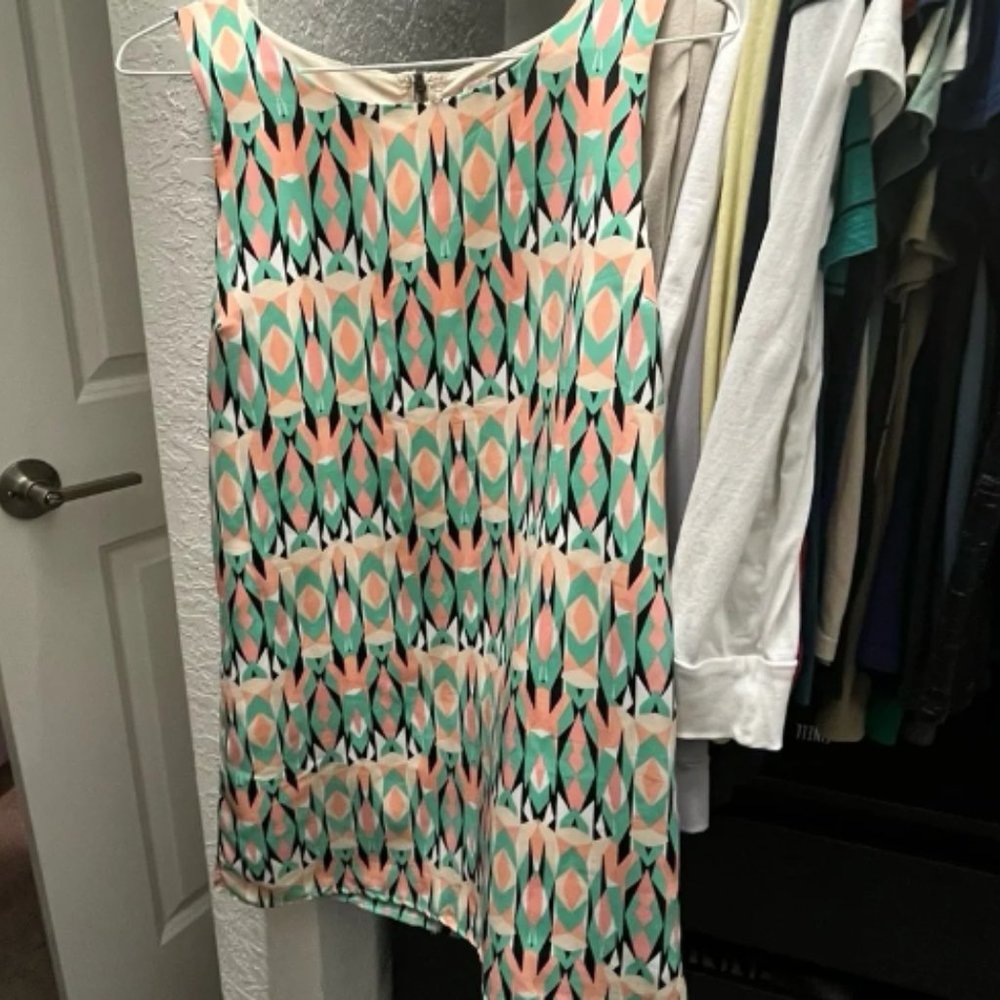 Bold and Beautiful Black and White Geometric Sleeveless Dress